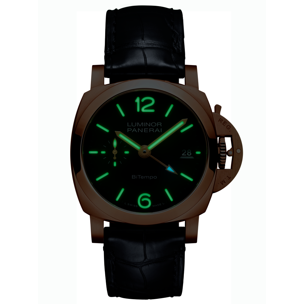 PANERAI Luminor GMT PAM01641 night view