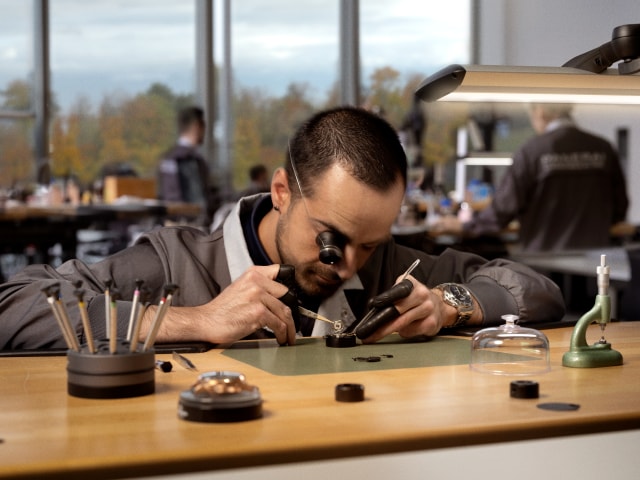 PANERAI Luminor 31 Giorni  PAM01631 Detail 