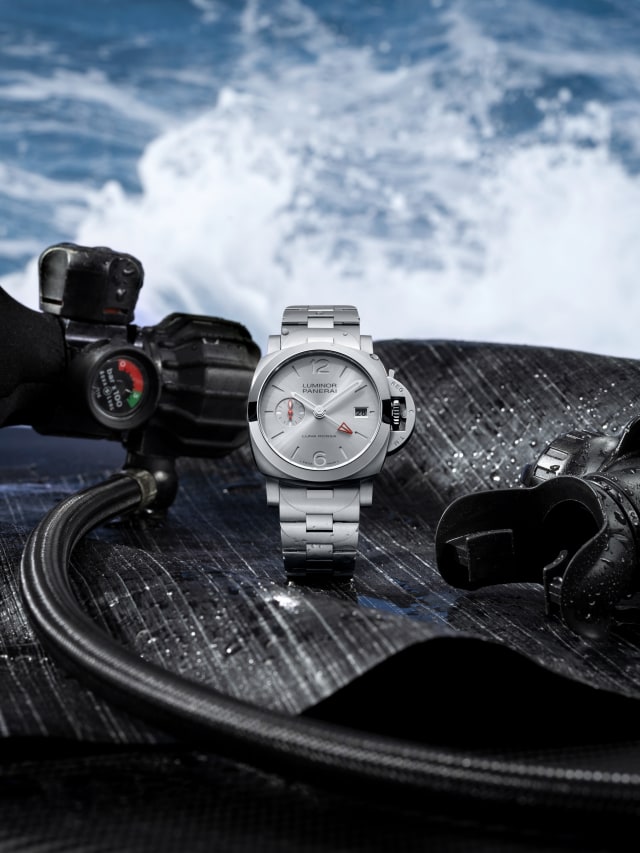 PANERAI Luminor Luna Rossa GMT PAM01791 Detail 