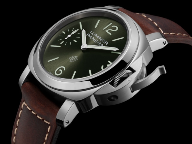 PANERAI Luminor Logo PAM01624 Detail 