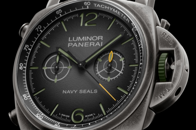 PANERAI Luminor Chrono Navy SEALs PAM01409 Detail 