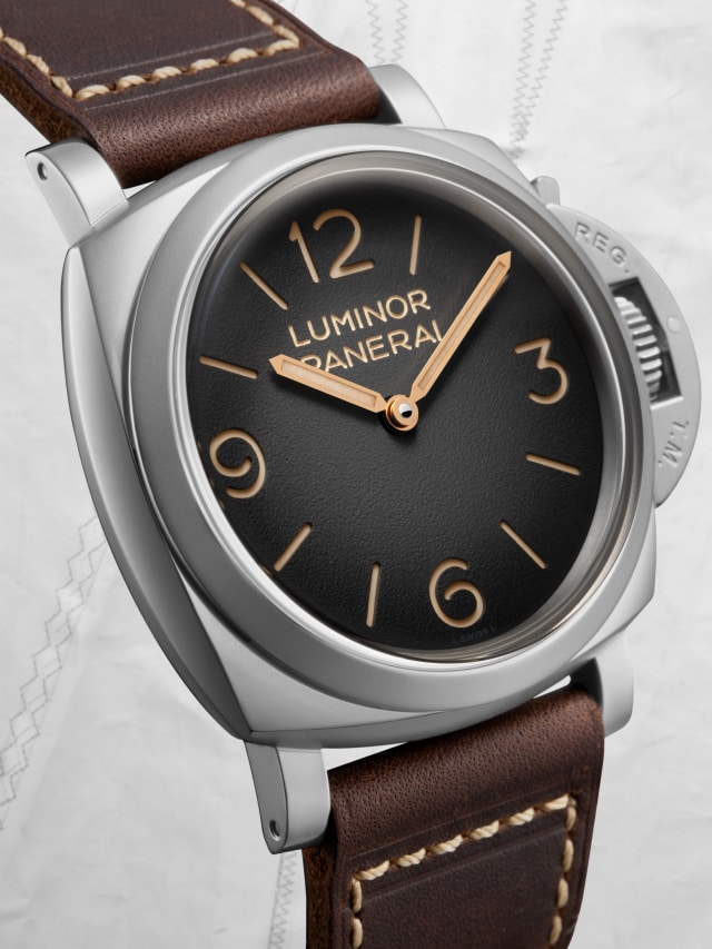 PANERAI Luminor PAM01628 Detail 