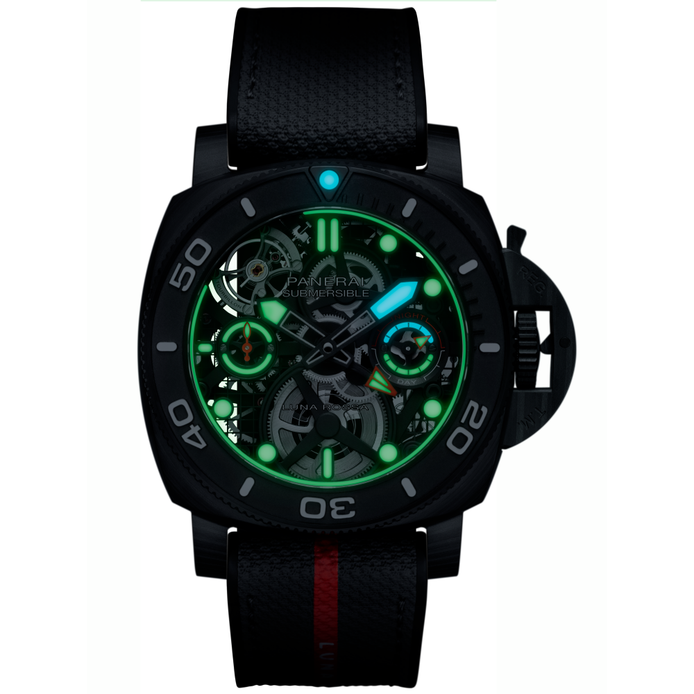PANERAI Submersible Tourbillon GMT Luna Rossa Experience Edition PAM01405 night view