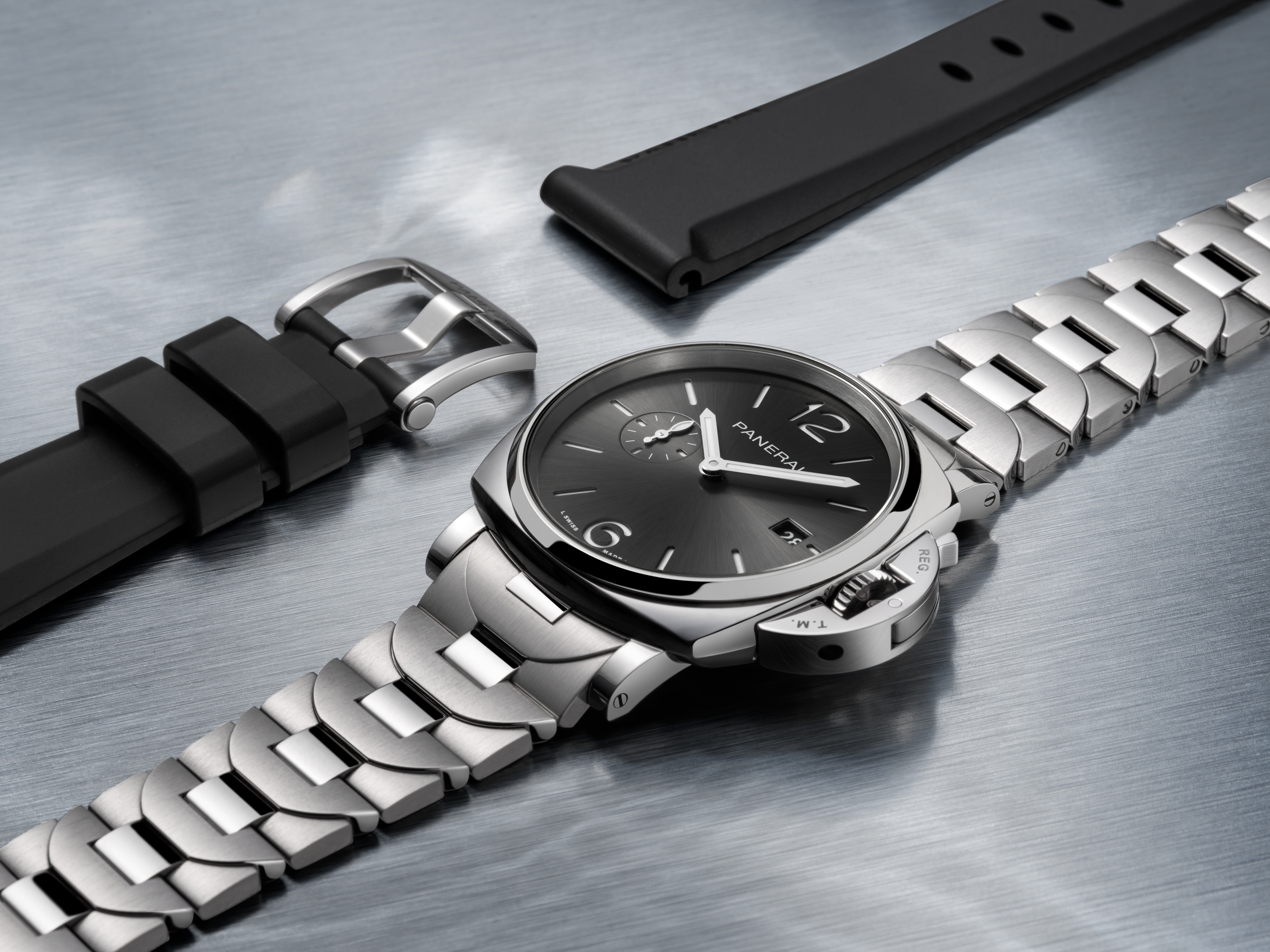 Panerai ルミノール ドゥエ PAM 1387 42mm 自動 | JP パネライ公式