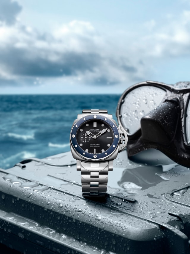 PANERAI Submersible PAM01756 Detail 