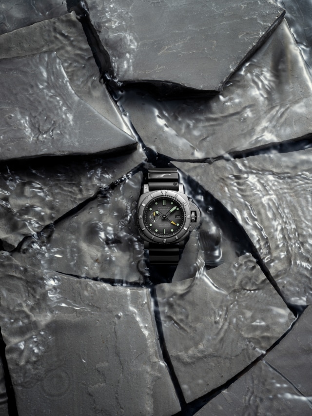 PANERAI Submersible Navy Seals Afniotech™ Experience PAM01089 Detail 