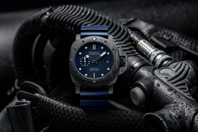 PANERAI Submersible PAM01232 Detail 