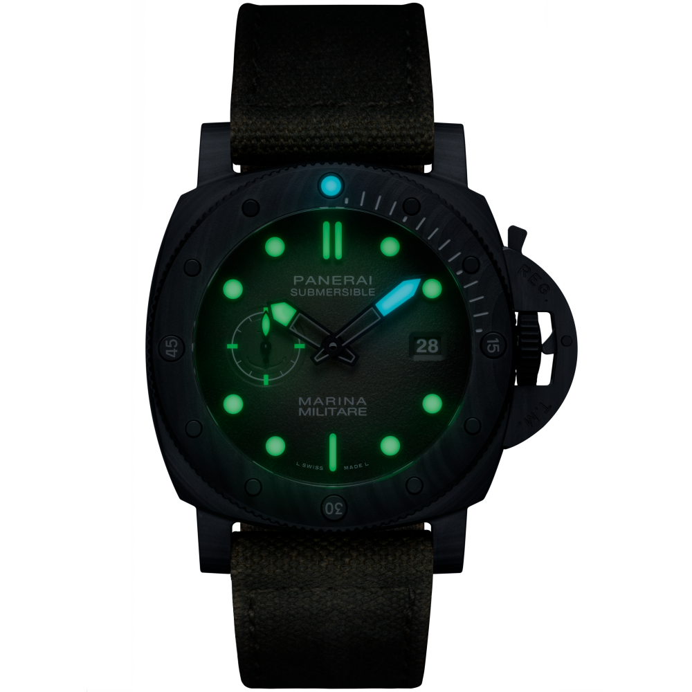 PANERAI Submersible Marina Militare PAM01698 night view