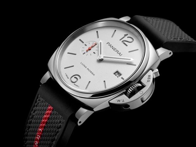 PANERAI Luminor Due Luna Rossa PAM01673 Front 4