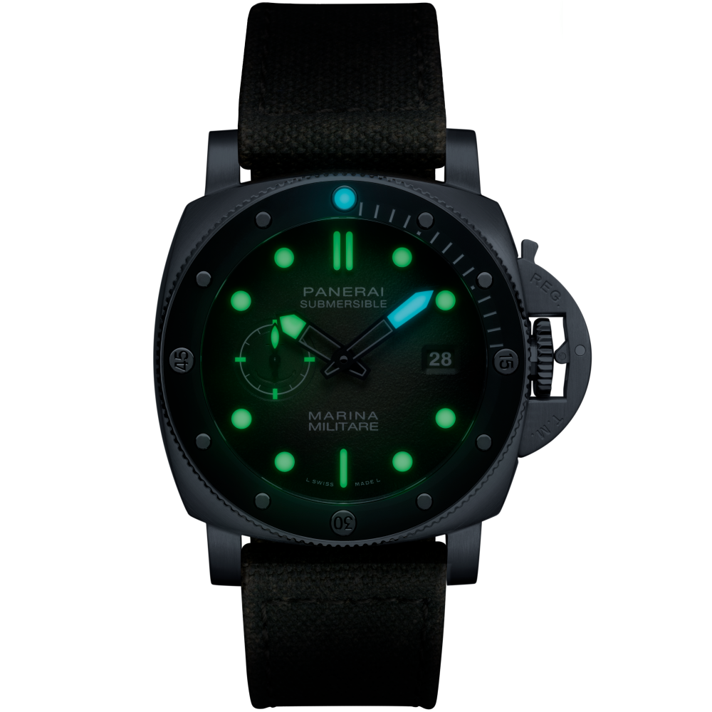 PANERAI Submersible Marina Militare PAM01697 night view