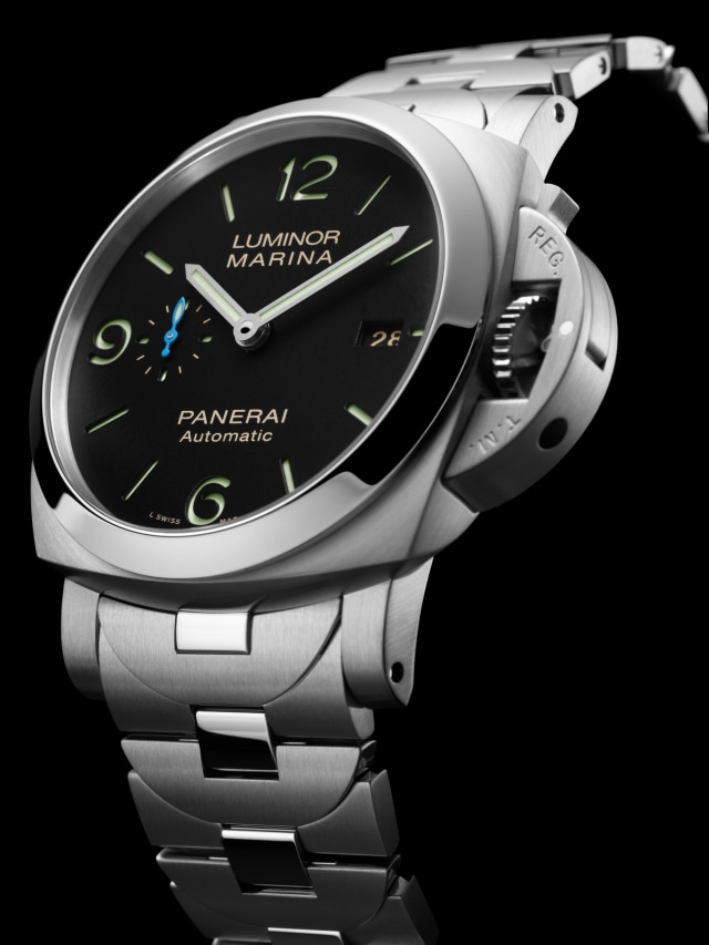 PANERAI Luminor Marina PAM01562 Detail 