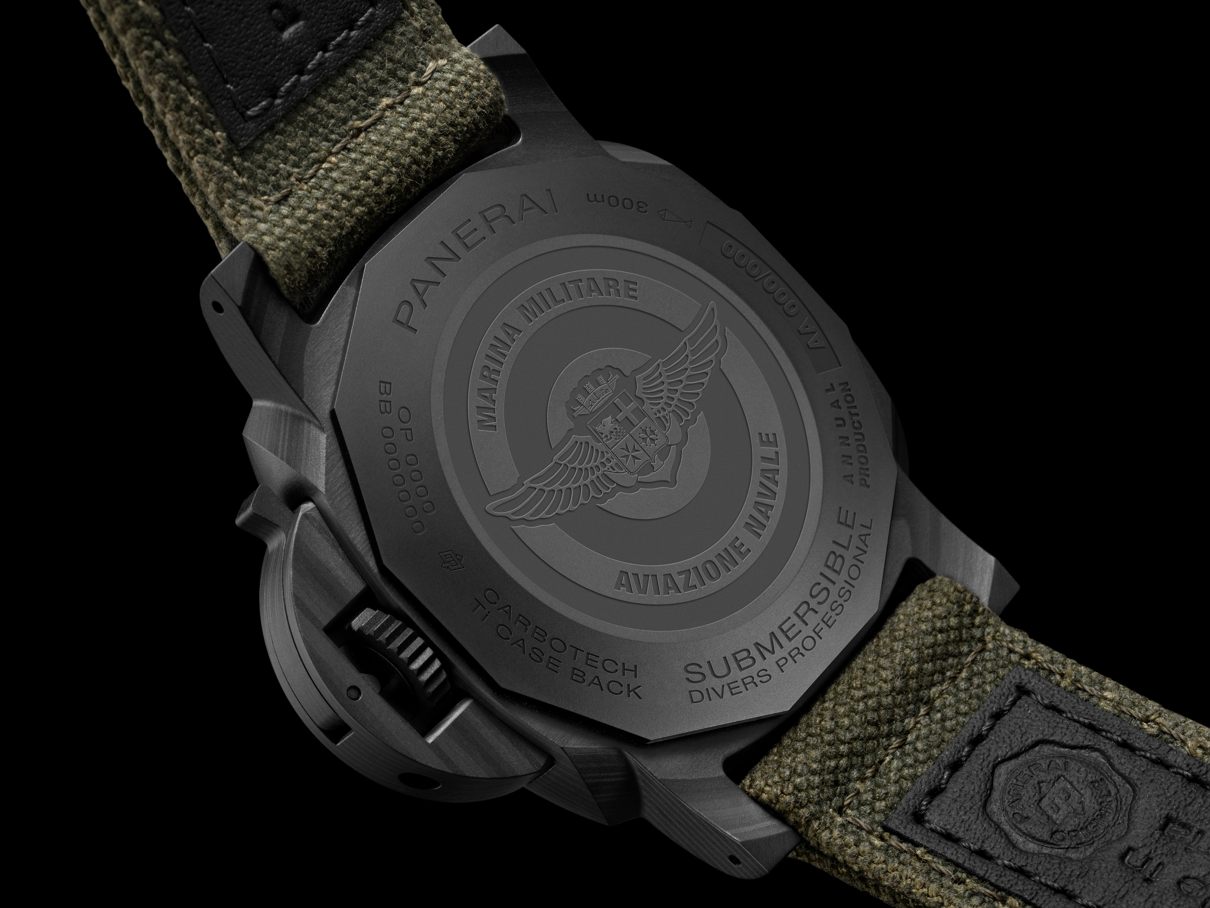 Panerai サブマーシブル マリーナ ミリターレ カーボテック™ PAM 1698