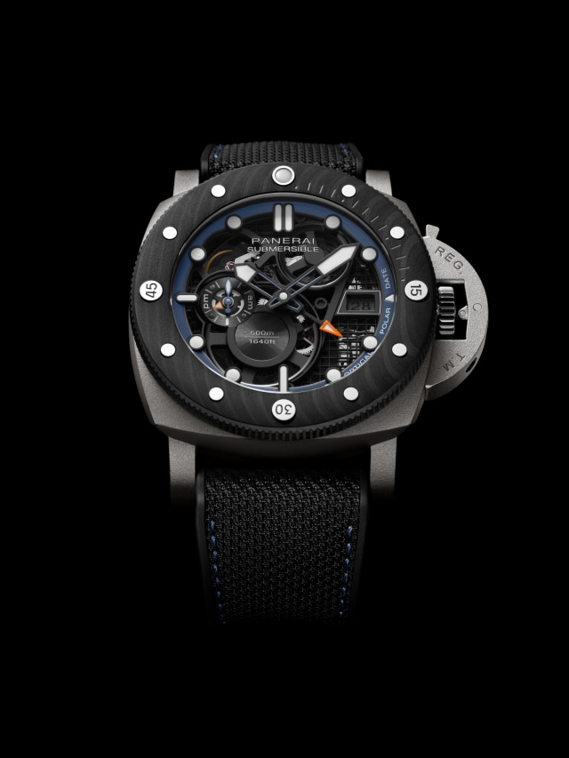 PANERAI Submersible GMT Titanio Mike Horn Experience Edition PAM01670 Detail 