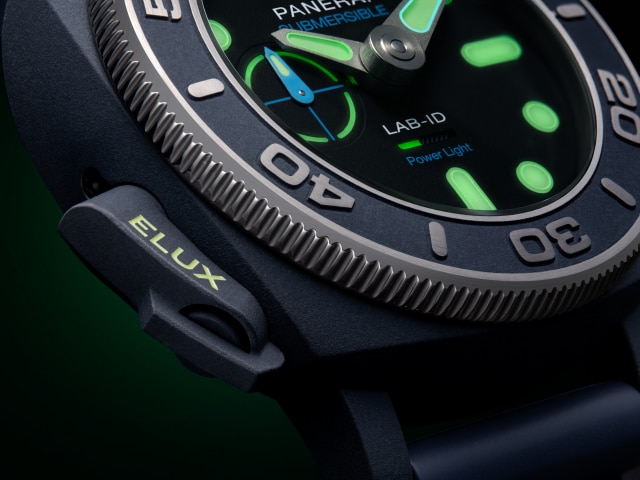PANERAI  Submersible Elux Lab-ID  PAM01800 Detail 