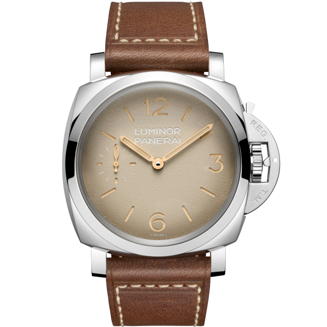 PANERAI Luminor PAM01735 day view
