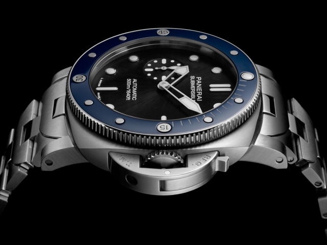 PANERAI Submersible PAM01756 Detail 