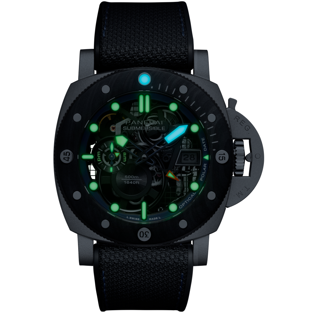PANERAI Submersible GMT Titanio Mike Horn Experience Edition PAM01670 night view